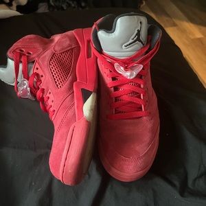 Size 9.5 in men’s.